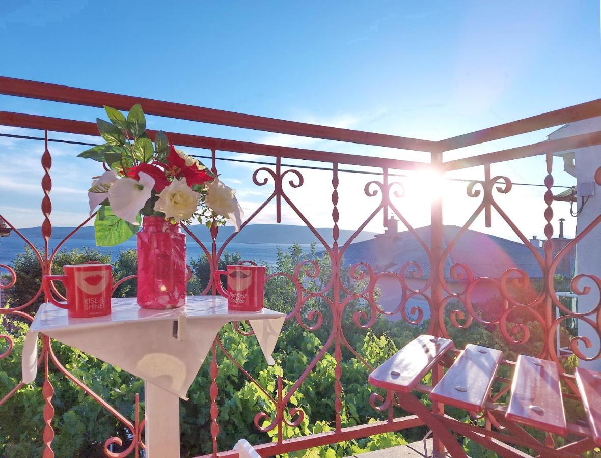 סנג' Holiday House With Seaview מראה חיצוני תמונה