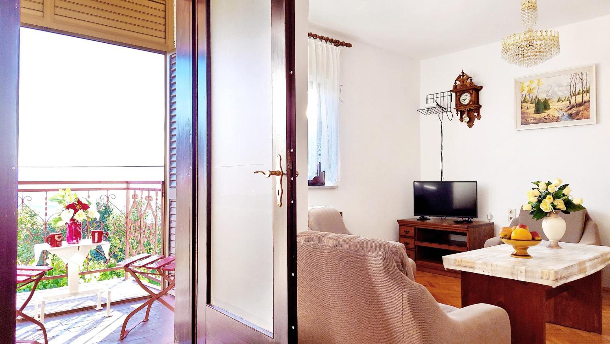 סנג' Holiday House With Seaview מראה חיצוני תמונה