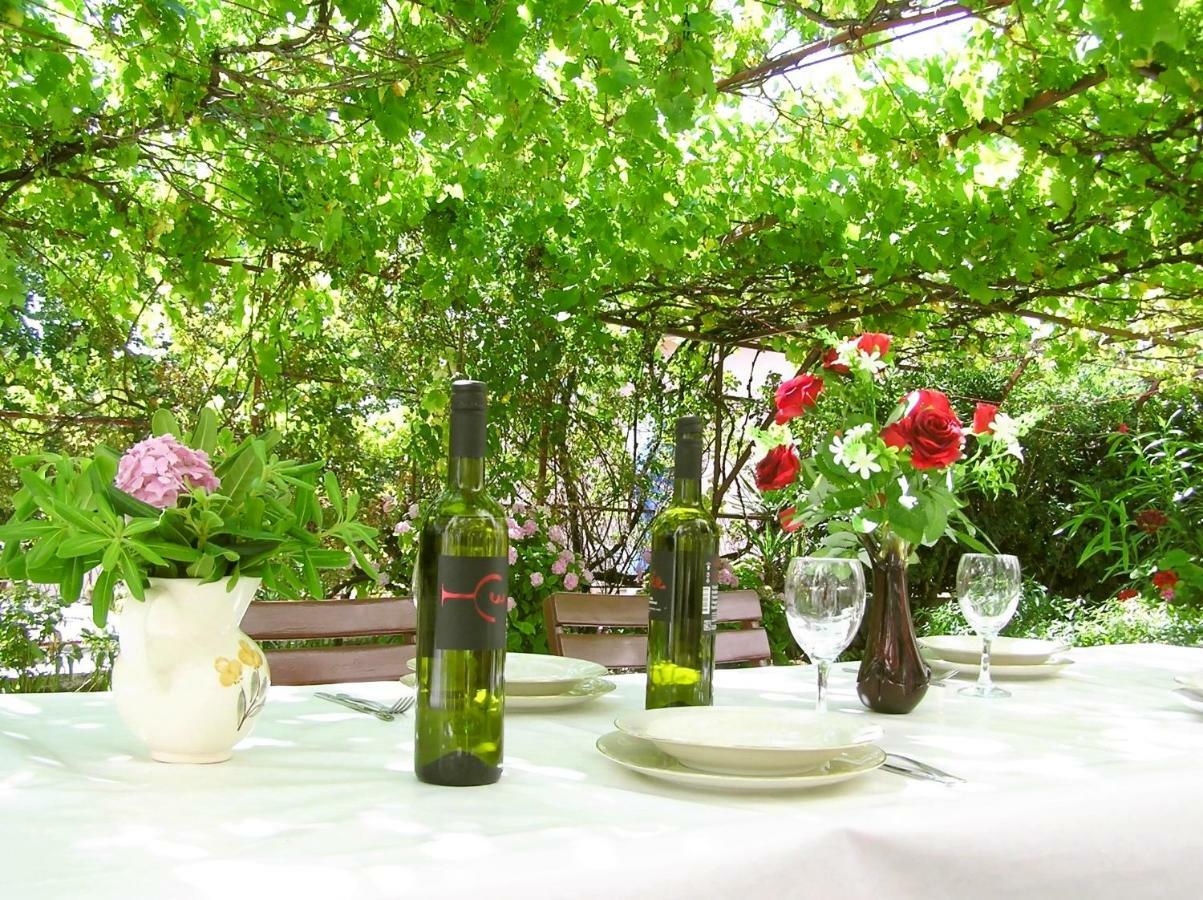 סנג' Holiday House With Seaview מראה חיצוני תמונה